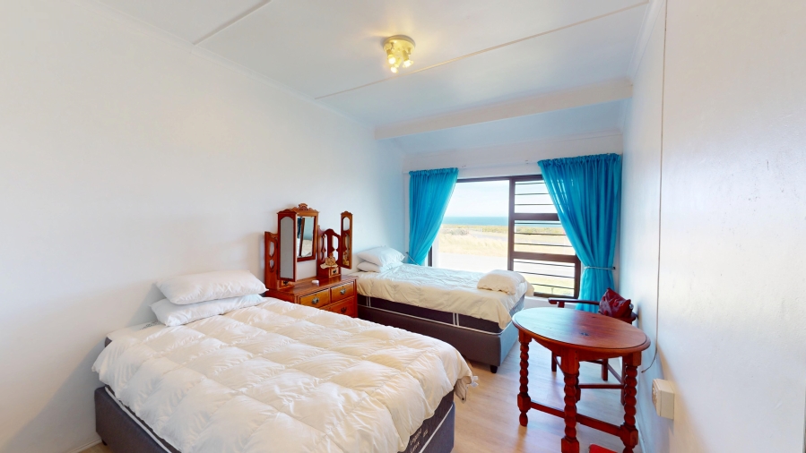 3 Bedroom Property for Sale in Palmiet Western Cape